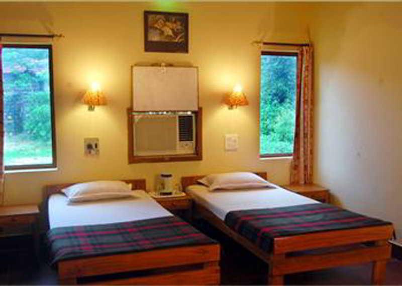 Mogli Resort Kānha Exterior foto